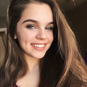 Meet your Posher, Calista